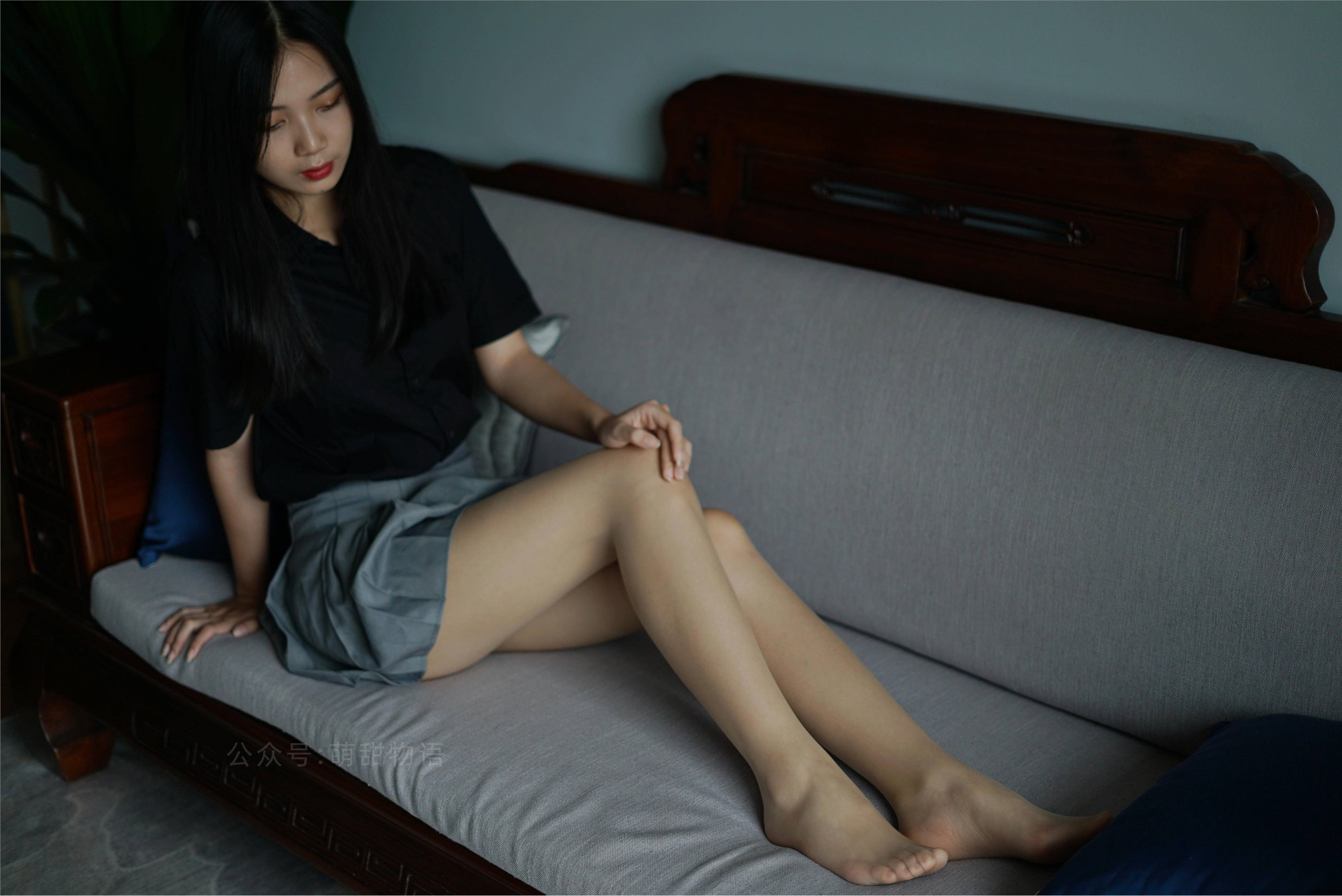 萌甜物语 XM121《短裙黑衬衣-小苏》